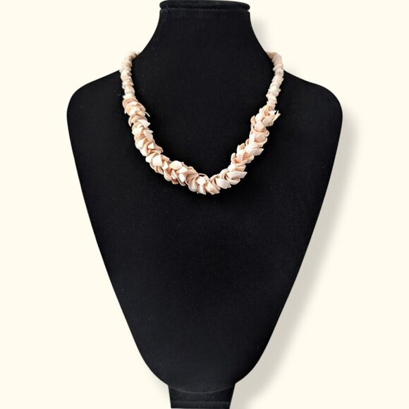 Vintage Pink Shell Chip Necklace - Picture 2 of 6